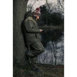Traje De Invierno De 2 Piezas Trakker CR -Fox Tienda de ventas 206315 206320 Trakker CR 2 2 Piece Winter Suit LIFESTYLE 04 550x550h