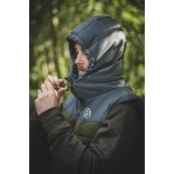 Trakker Hexathermic Bodywarmer Colección 2023 -Fox Tienda de ventas 206621 206626 Trakker Hexathermic Bodywarmer LIFESTYLE 9 550x550h