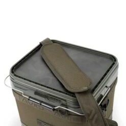 Cubo Compuesto Avid Carp Y Pouc Caddy -Fox Tienda de ventas Avid20Carp20Compound20Bucket20and20Pouc20Caddy6 550x550 1