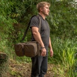 Cubo Compuesto Avid Carp Y Pouc Caddy -Fox Tienda de ventas Avid20Carp20Compound20Bucket20and20Pouc20Caddy7 550x550 1