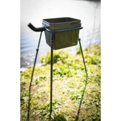 Soporte De Cubeta Avid Carp Lok Down -Fox Tienda de ventas Avid20Lok20Down20Stand4 550x550h