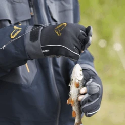 Guante De Invierno Savage Gear Softshell Negro 15 Guante De Invierno Savage Gear Softshell Negro -Fox Tienda de ventas SGG117 5 550x550 1