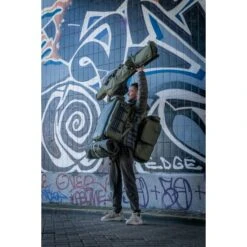 Trakker NXG 5 Rod Manga Acolchada 12 Pies 25 Trakker NXG 5 Rod Manga Acolchada 12 Pies -Fox Tienda de ventas Trakker NXG Luggage Lifestyle Shoot Feb 002 550x550h 2