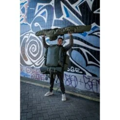 Trakker Sanctuary Cuna Autoinflable XL -Fox Tienda de ventas Trakker NXG Luggage Lifestyle Shoot Feb 007 550x550h