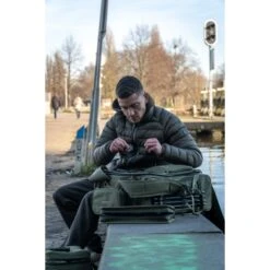 Trakker Downpour Roll-Up Carryall 34 Trakker Downpour Roll-Up Carryall -Fox Tienda de ventas Trakker NXG Luggage Lifestyle Shoot Feb 119 550x550h