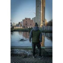 Trakker Downpour Roll-Up Carryall 32 Trakker Downpour Roll-Up Carryall -Fox Tienda de ventas Trakker NXG Luggage Lifestyle Shoot Feb 188 550x550h