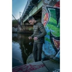 Trakker Downpour Roll-Up Carryall 40 Trakker Downpour Roll-Up Carryall -Fox Tienda de ventas Trakker NXG Luggage Lifestyle Shoot Feb 195 550x550h