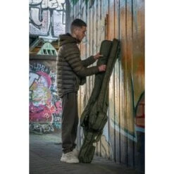 Trakker NXG 5 Rod Manga Acolchada 12 Pies 35 Trakker NXG 5 Rod Manga Acolchada 12 Pies -Fox Tienda de ventas Trakker NXG Luggage Lifestyle Shoot Feb 259 550x550h