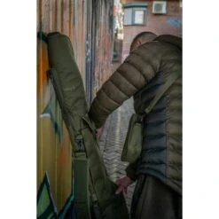 Trakker NXG 5 Rod Manga Acolchada 12 Pies 38 Trakker NXG 5 Rod Manga Acolchada 12 Pies -Fox Tienda de ventas Trakker NXG Luggage Lifestyle Shoot Feb 266 550x550h